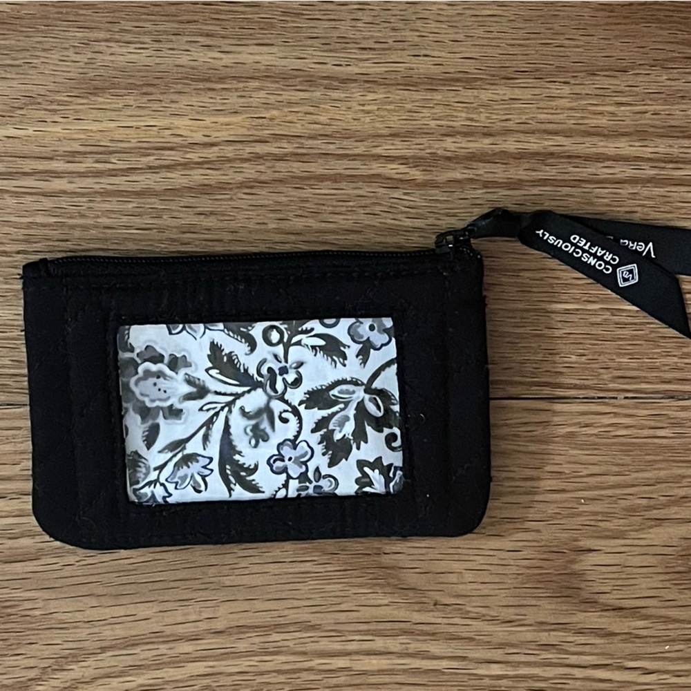 - 👚Vera Bradley | Black White Floral Money Credit Card holder